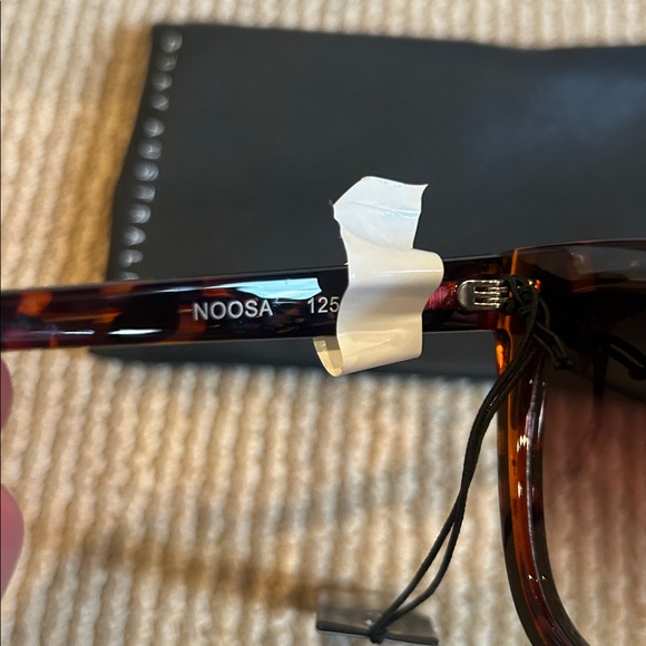 NWT Quay Australia noosa 125 Tortoise Sunglasses - Picture 9 of 13